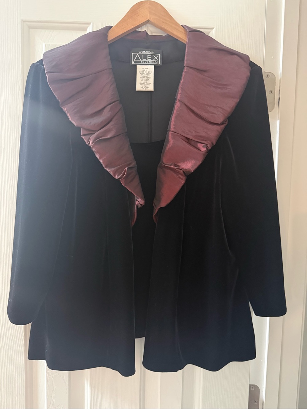 Alex Evenings Black Velvet Jacket & Cami Set Plum Satin Collar Plus Size 1X